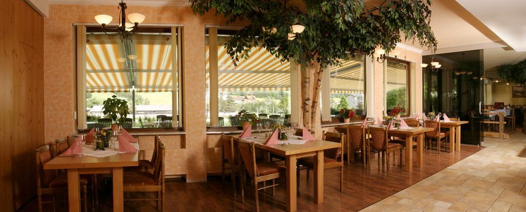 Hotel Reitzentrum Hausruckhof Ampflwang im Hausruckwald エクステリア 写真